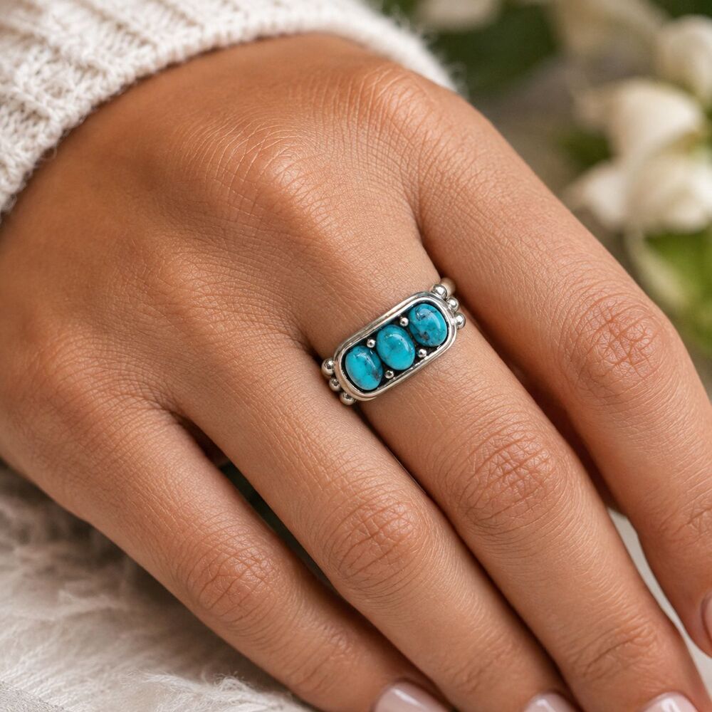 Avon Vintage Faux Turquoise Cabochon Band Ring Silver Tone 3 Stone Size 7